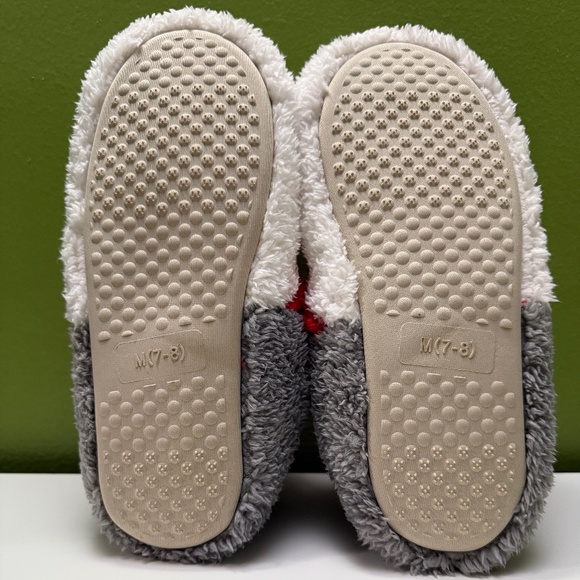Red, White and Grey Santa Slipper - Picture 4 of 5